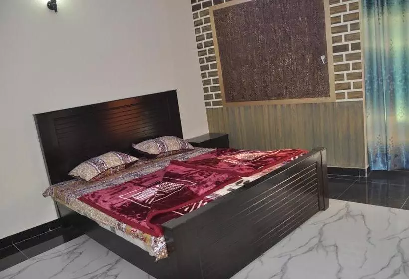 هتل Ayub Residence Bhurban