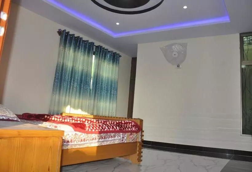 هتل Ayub Residence Bhurban