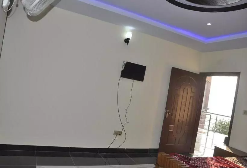هتل Ayub Residence Bhurban