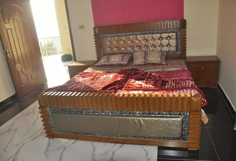 هتل Ayub Residence Bhurban
