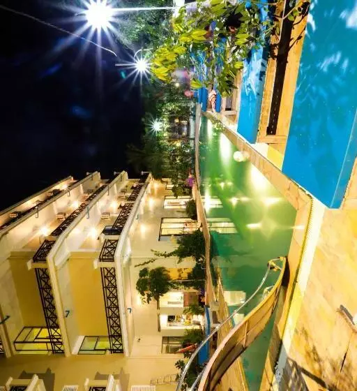 هتل Blue Diamond Hostel