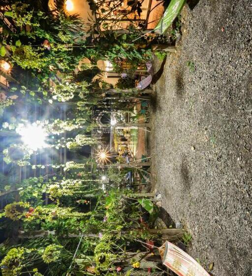 ホテル Blue Diamond Hostel