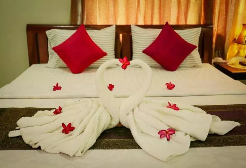 هتل Blue Diamond Hostel