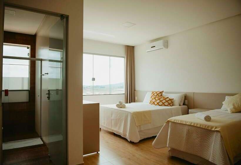 هتل Chalé Capitólio