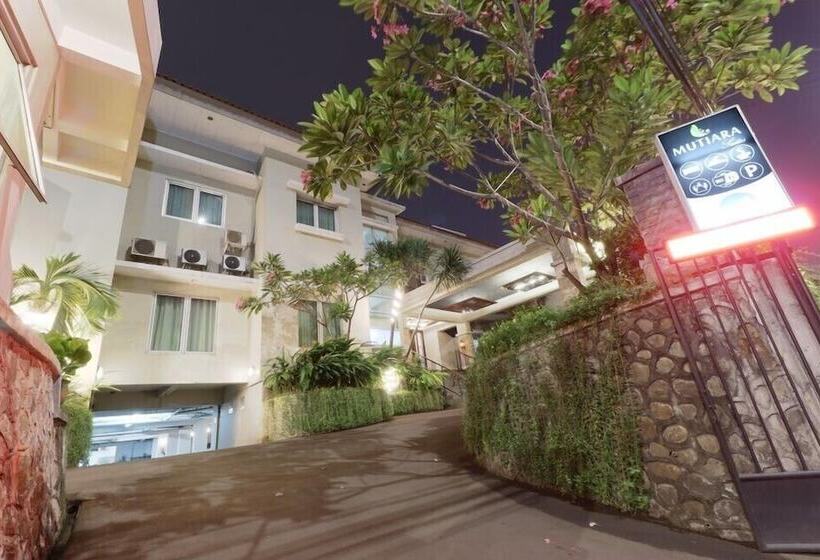 Hotel Mutiara Suites