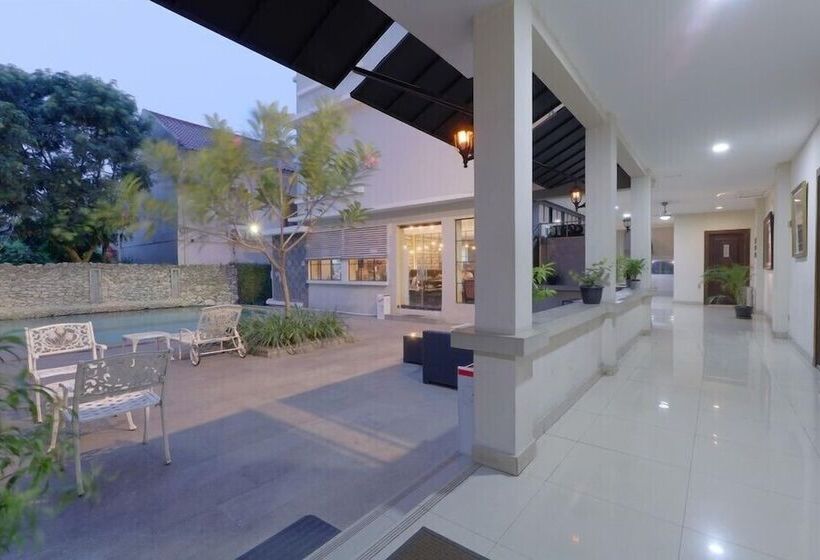 Hotel Mutiara Suites