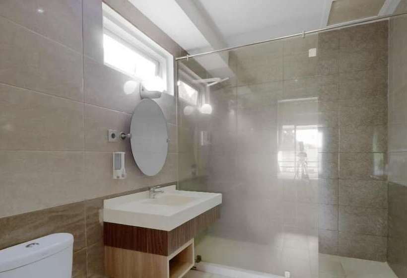 Hotel Mutiara Suites