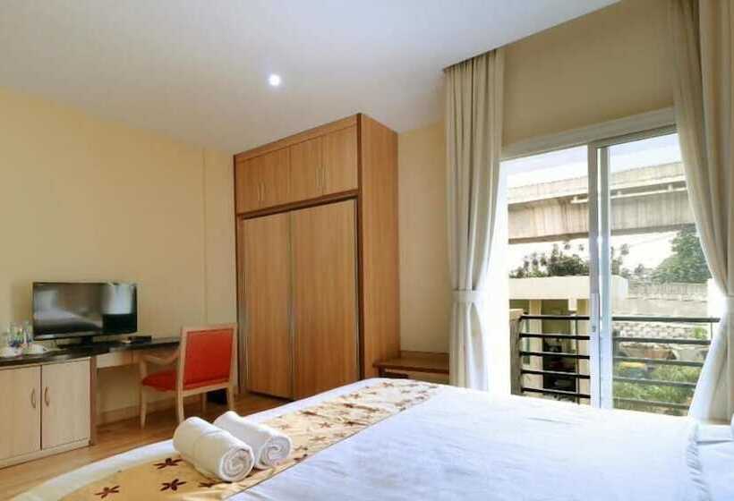 Hotel Mutiara Suites