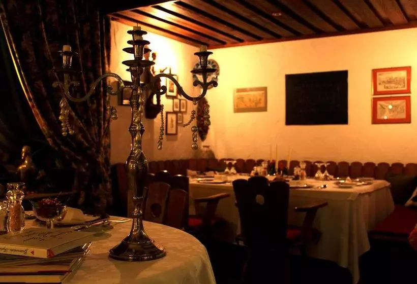 Hotelli Restaurant Lindenhof