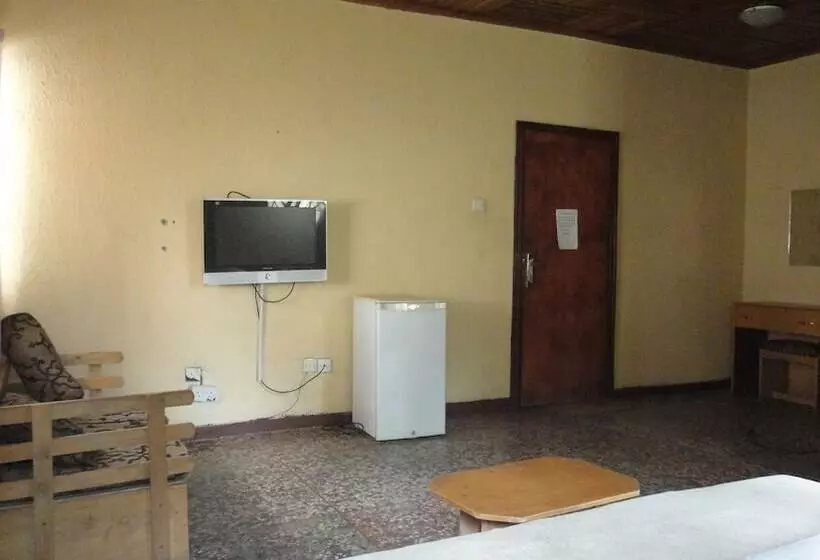 هتل Wuraola Guest Inn