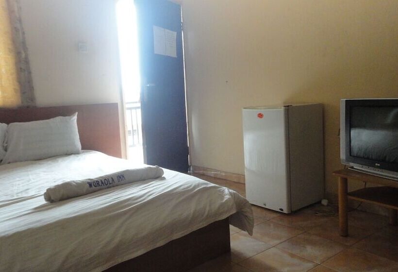 هتل Wuraola Guest Inn