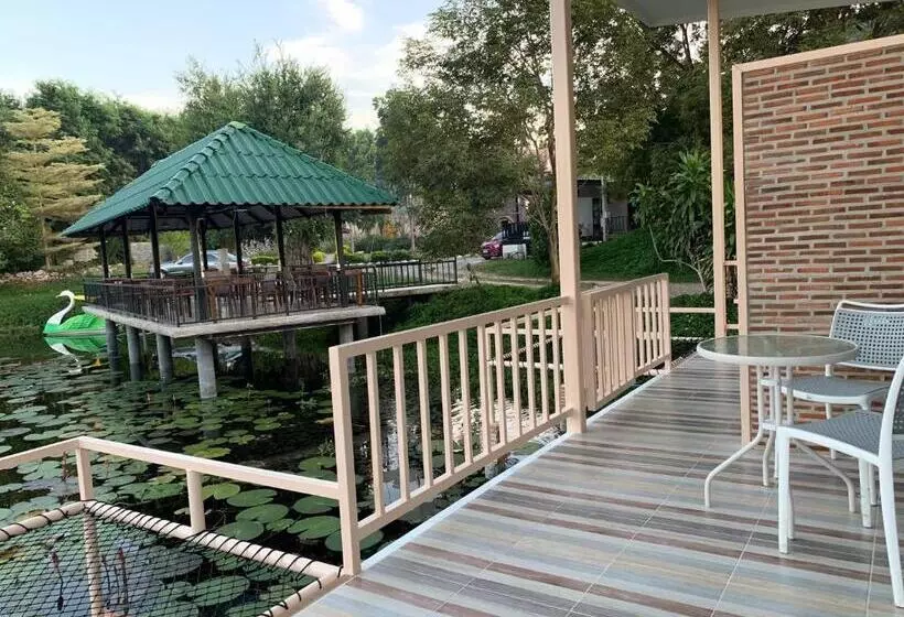 استراحتگاه Sleepy Lagoon
