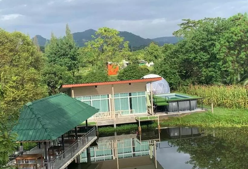 استراحتگاه Sleepy Lagoon
