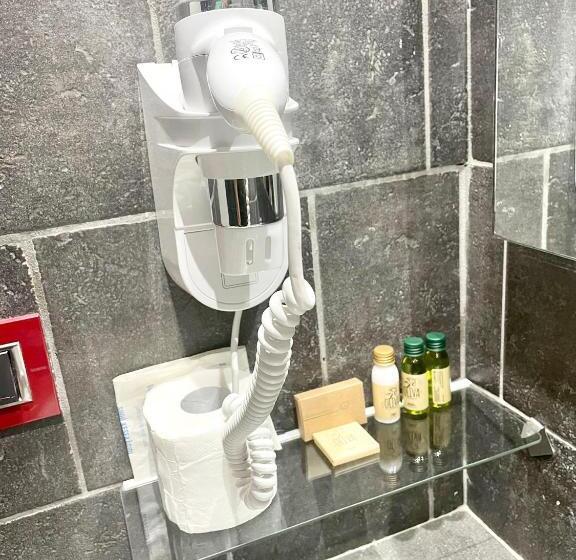 مسافرخانه Yacht Club Angioino