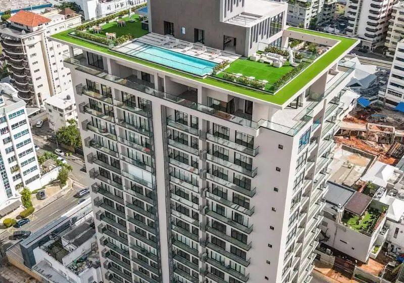 ホテル Aston Rubi City Suites