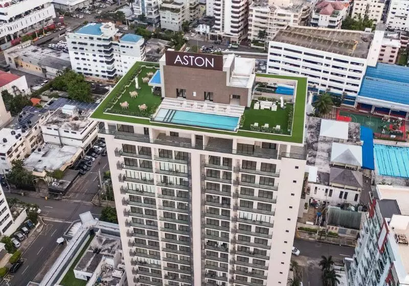 ホテル Aston Rubi City Suites