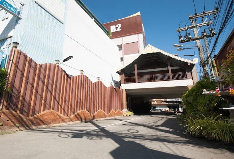 هتل B2 Chang Phueak Gate Premier