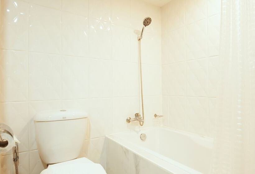 هتل B2 Chang Phueak Gate Premier