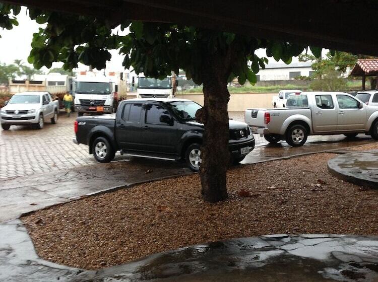 Hotelli Miracema Palace