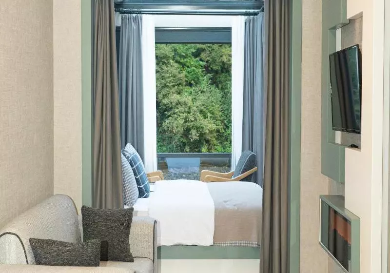 ホテル River Side Tinyhouse