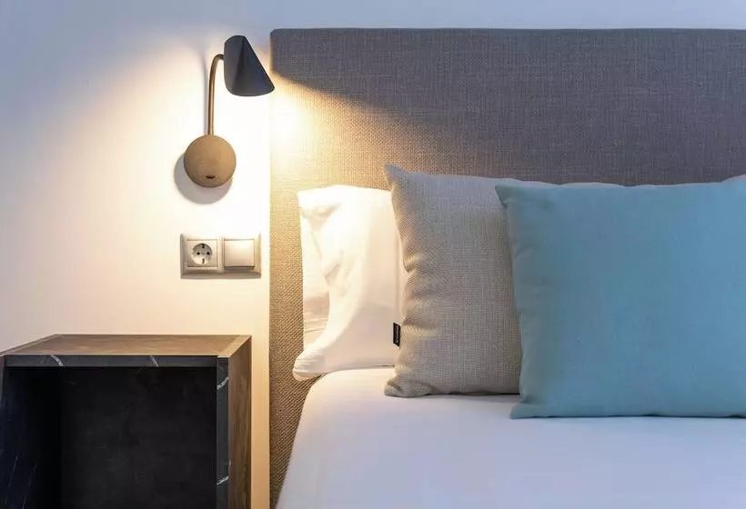 Guillman Suites