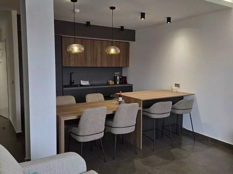 Guillman Suites