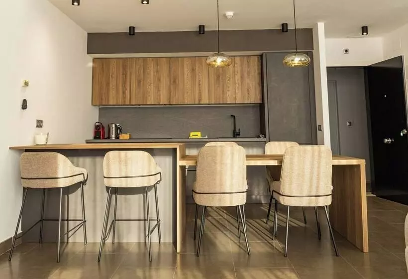 Guillman Suites