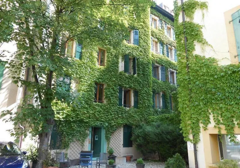 هتل Appart'hôtel Residence Dizerens