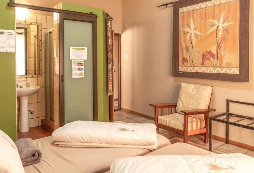 هاستل Chameleon Backpackers & Guesthouse