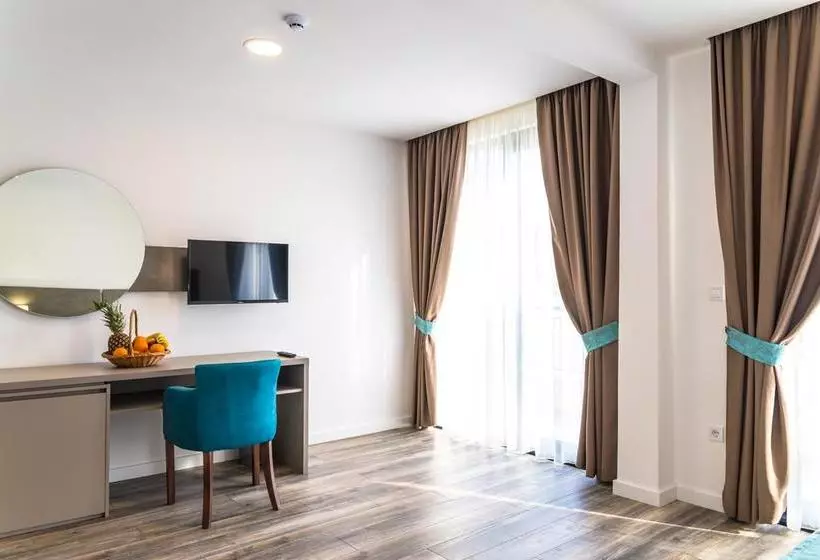 هتل B&b Amfora