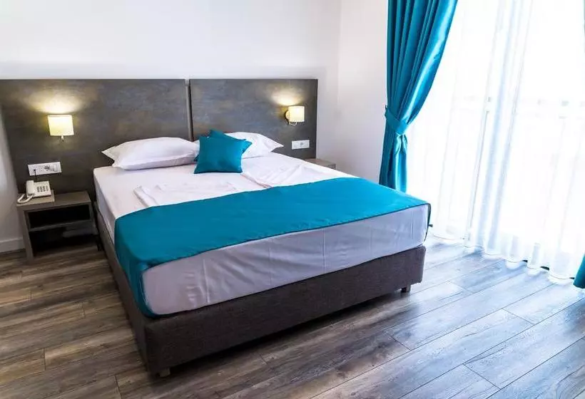 هتل B&b Amfora