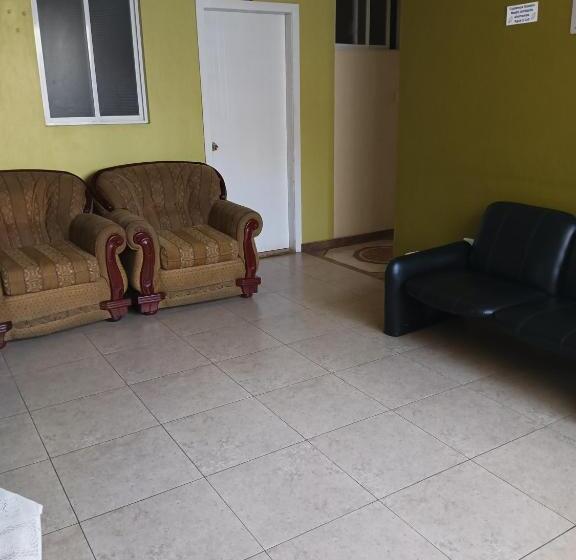 Szálloda Hostal Puertas Del Sol