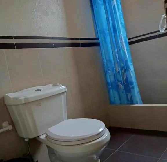 Hotelli Hostal Puertas Del Sol