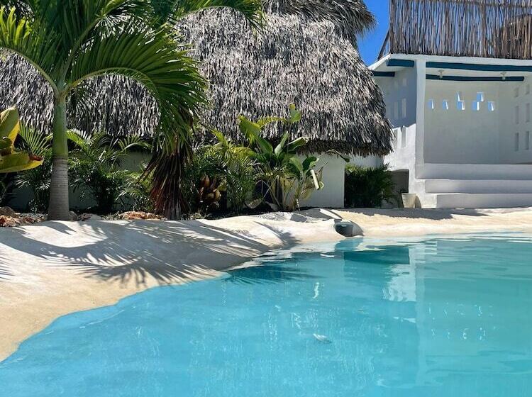 Blue Beach Eco Hotel By Sanfabini