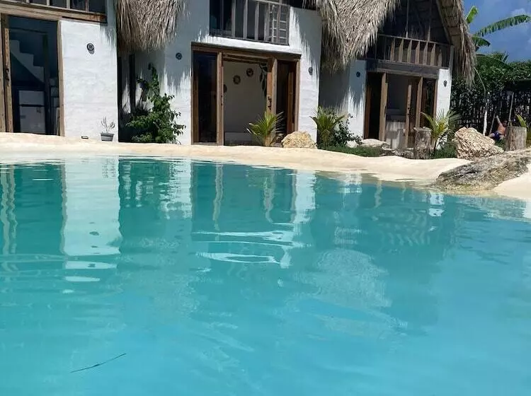 Blue Beach Eco Hotel By Sanfabini