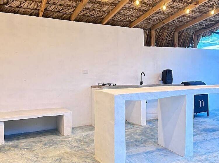 Blue Beach Eco Hotel By Sanfabini