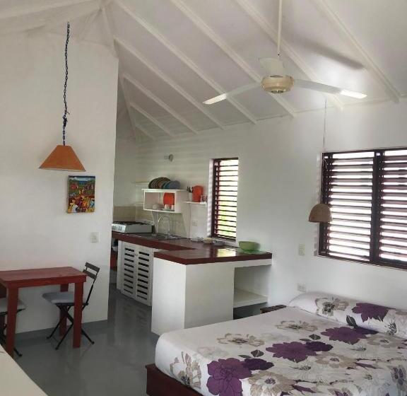 هتل Casa Robinson