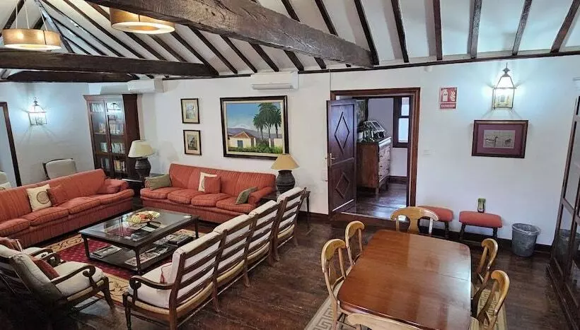 Hotelli La Casona De Arona