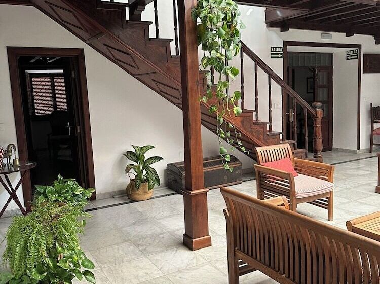 هتل La Casona De Arona