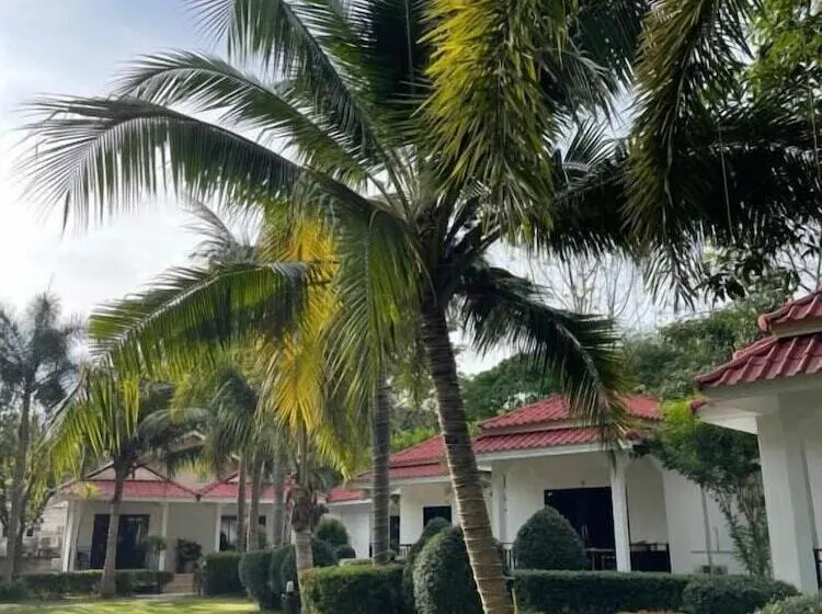 Szálloda Matcha Lanta Resort