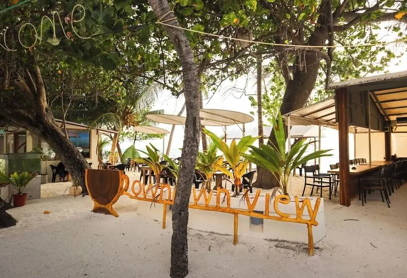 هتل The Turtle Hive Velaa Vani Dhiffushi