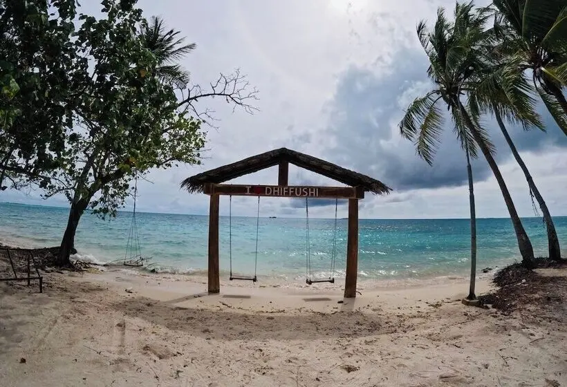 هتل The Turtle Hive Velaa Vani Dhiffushi