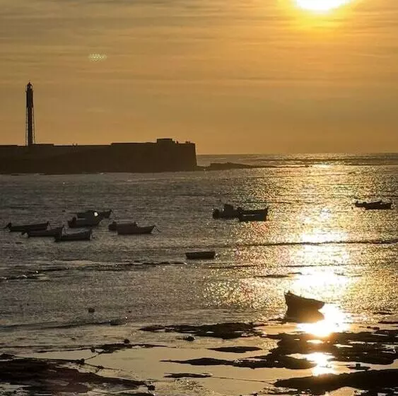 La Caleta Qe Hotels