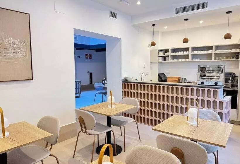 La Caleta Qe Hotels