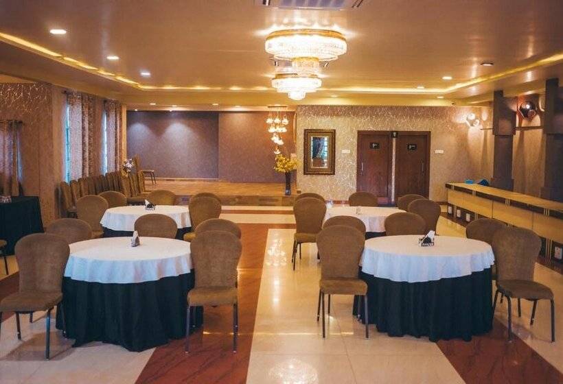 هتل Krc Annexe Tezpur