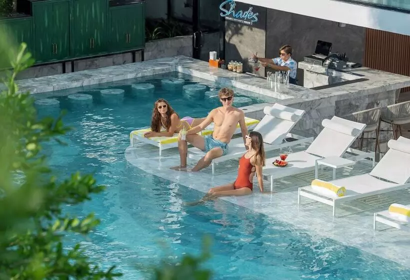 ホテル Tribe Phuket Patong By Accor
