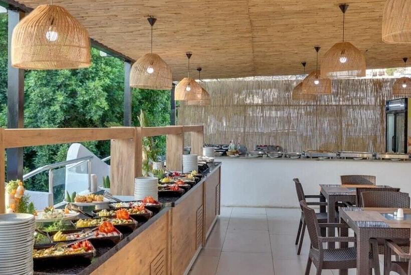 Ladonia Hotels Leo Beach Resort