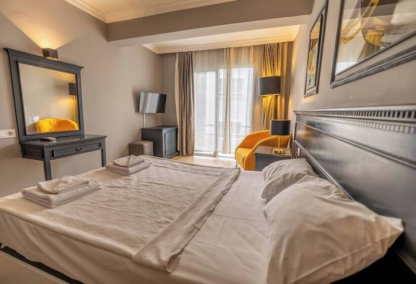 Ladonia Hotels Leo Beach Resort