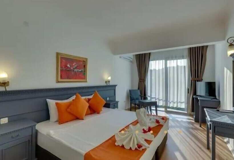 Ladonia Hotels Leo Beach Resort