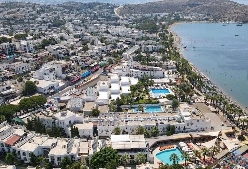 Ladonia Hotels Leo Beach Resort